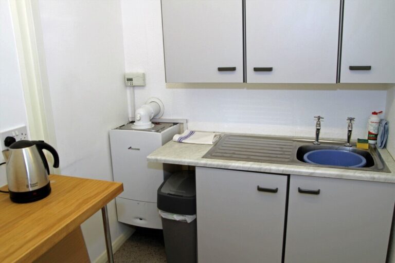 pool-in-wharfedale memorial hall meeting room kitchen