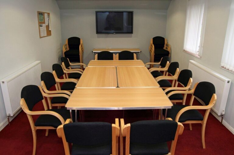 pool-in-wharfedale memorial hall meeting room